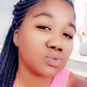 Meet your Posher, Roshell